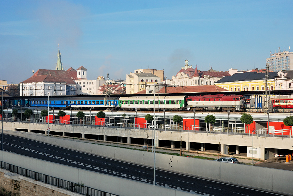 [Bild: 20111016_002_CZ_BAHN_UstiNadLabem_k.jpg]