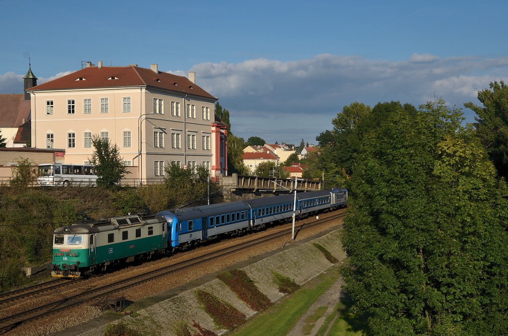 [Bild: 20130928_041_CZ_BAHN_Litomerice_k.jpg]