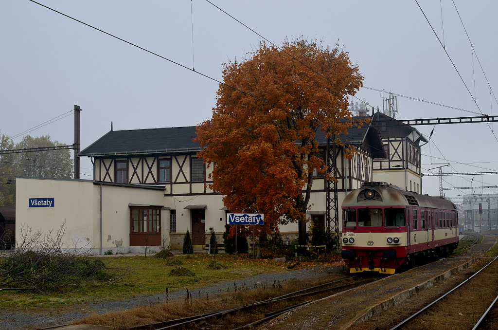 [Bild: 20131014_008_CZ_BAHN_Vsetaty_k.jpg]