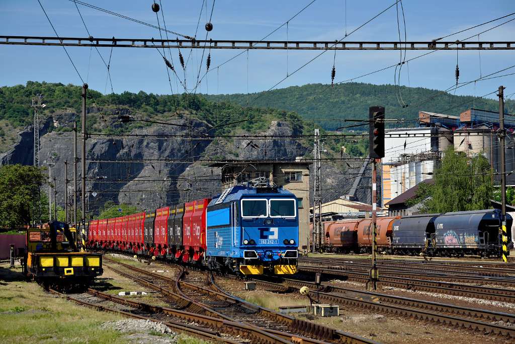 [Bild: 20170528_039_CZ_BAHN_UstiNadLabem_k.jpg]