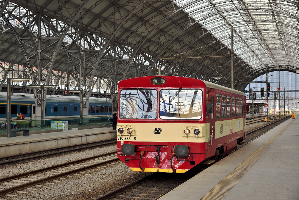 [Bild: 20171005_025_CZ_BAHN_Prag_k.jpg]